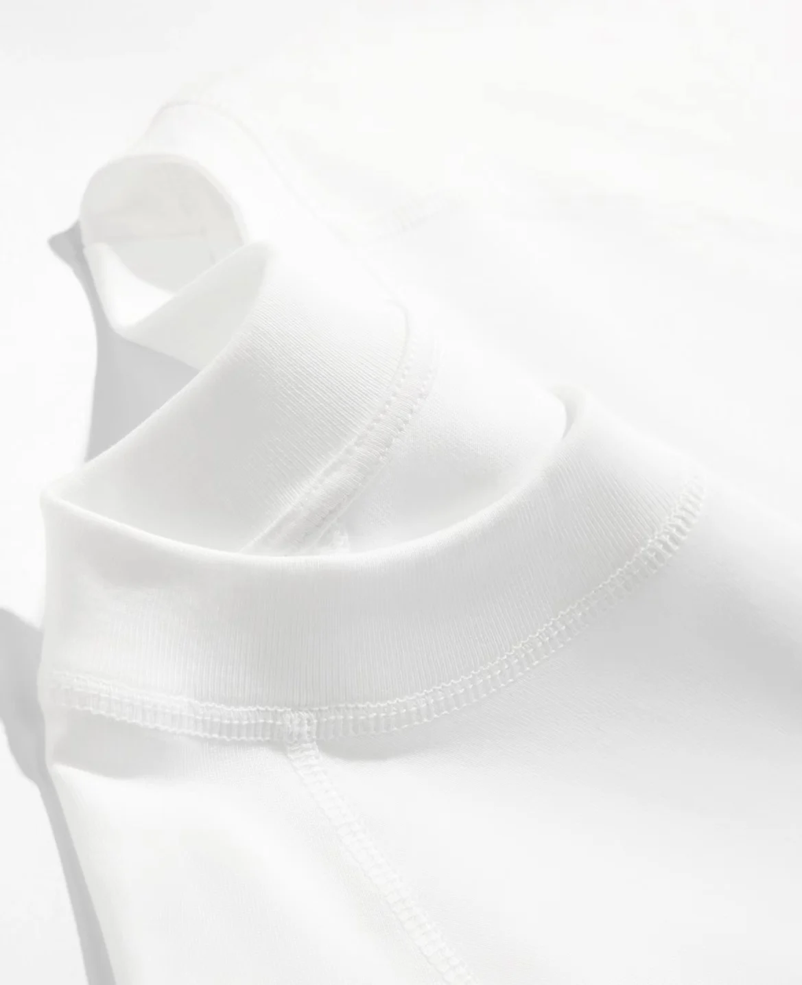 Nowa koszulka Marantz z logo w – Streetwear Brand Marketing recenzja i cena